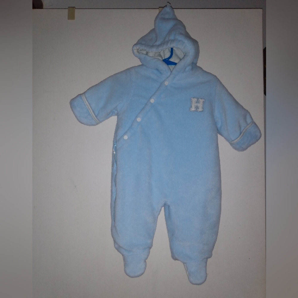 tommy hilfiger:  Baby Blue Fuzzy/Fleece Hooded Outerwear, Size: One size
